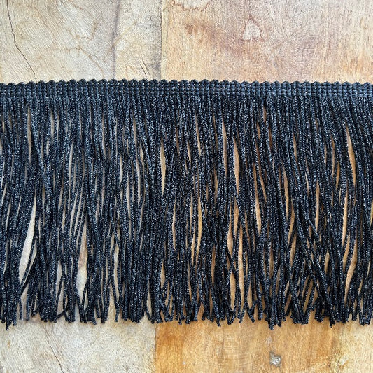frangia per abiti o tende in tripolino nero lurex  ideale per il fai da te. Frangia da cucire altezza 15 centimetri
